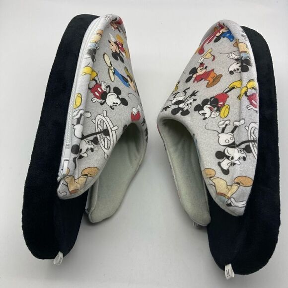 Disney Shoes/ Happy Feet Slippers Size Adult M (8-8,5) Like New - Picture 5 of 9